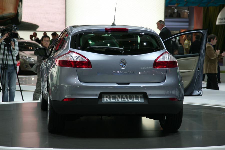  Renault Megane 2008 года  (фото 125 из 146)